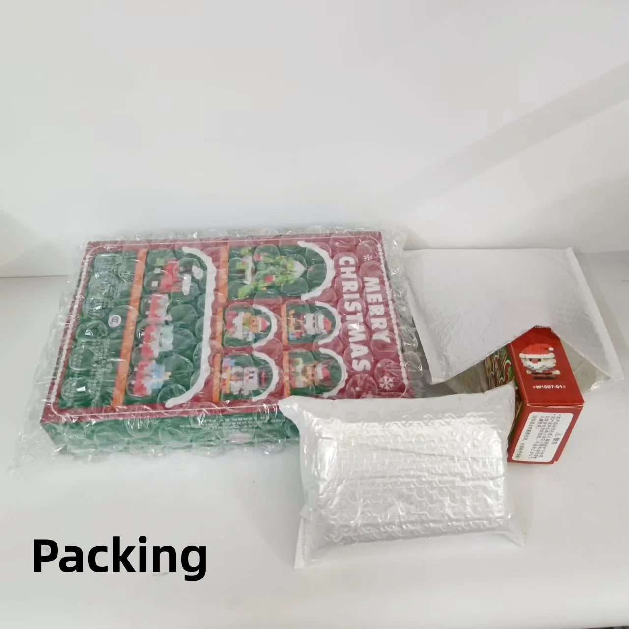 Christmas Micro Blocks Toy Set – Santa, Tree, Reindeer & Snowman Building Kits